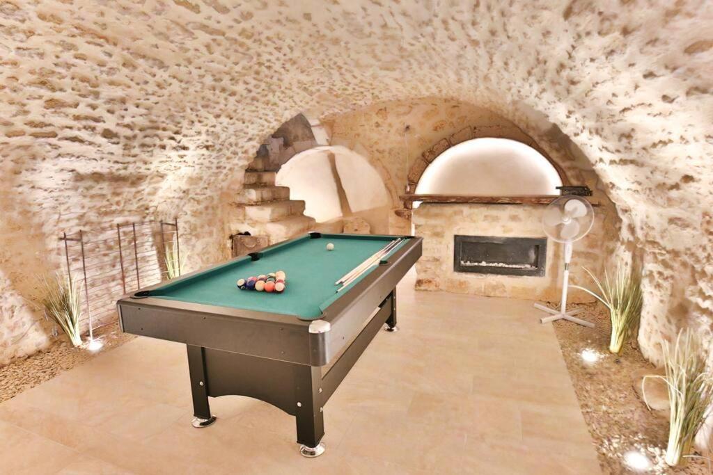 Le Speakeasy - Maison Avec Billard Auxerre Esterno foto